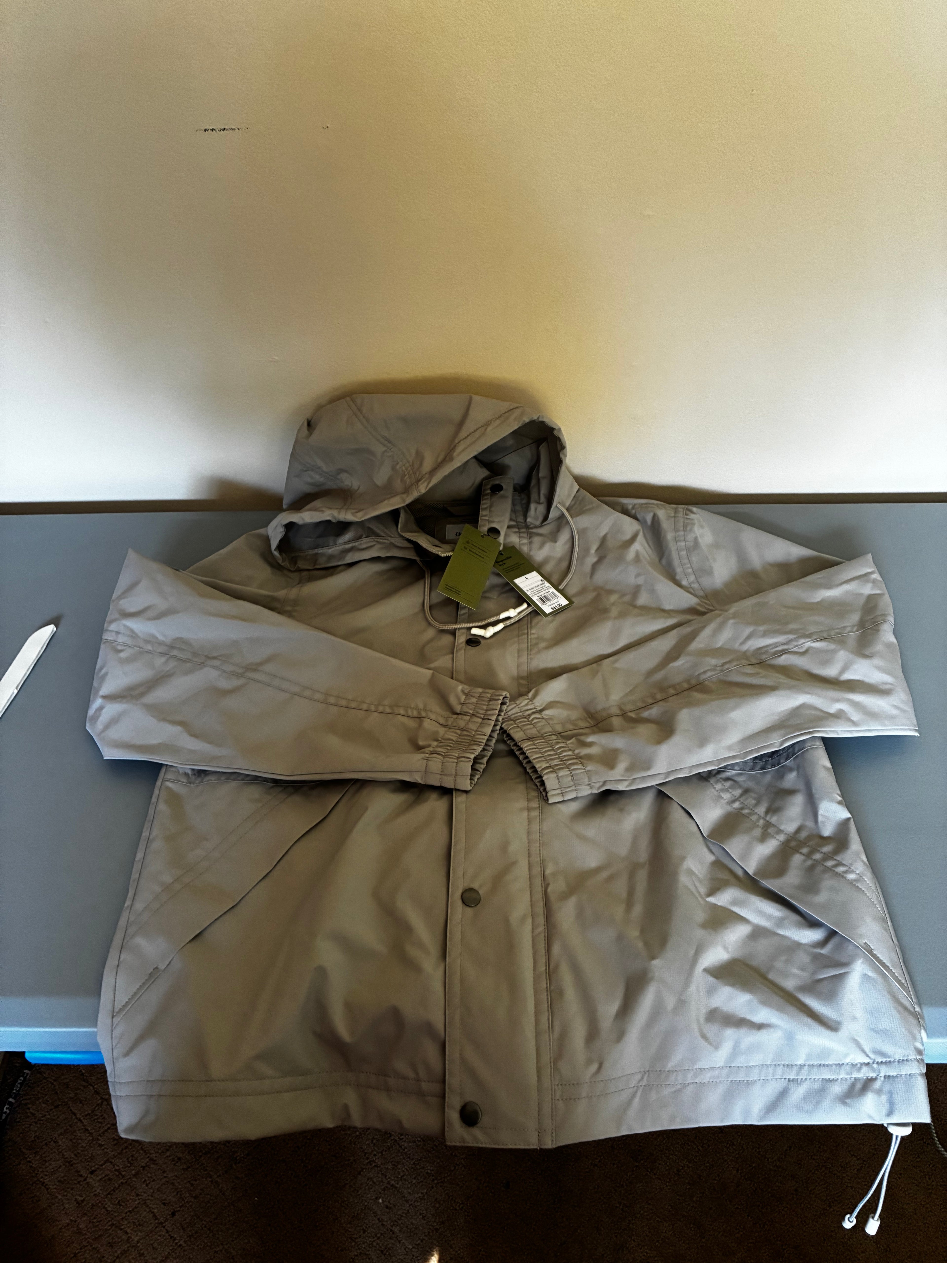 Men's Hooded Rain Coat/wind breaker- Goodfellow & Co