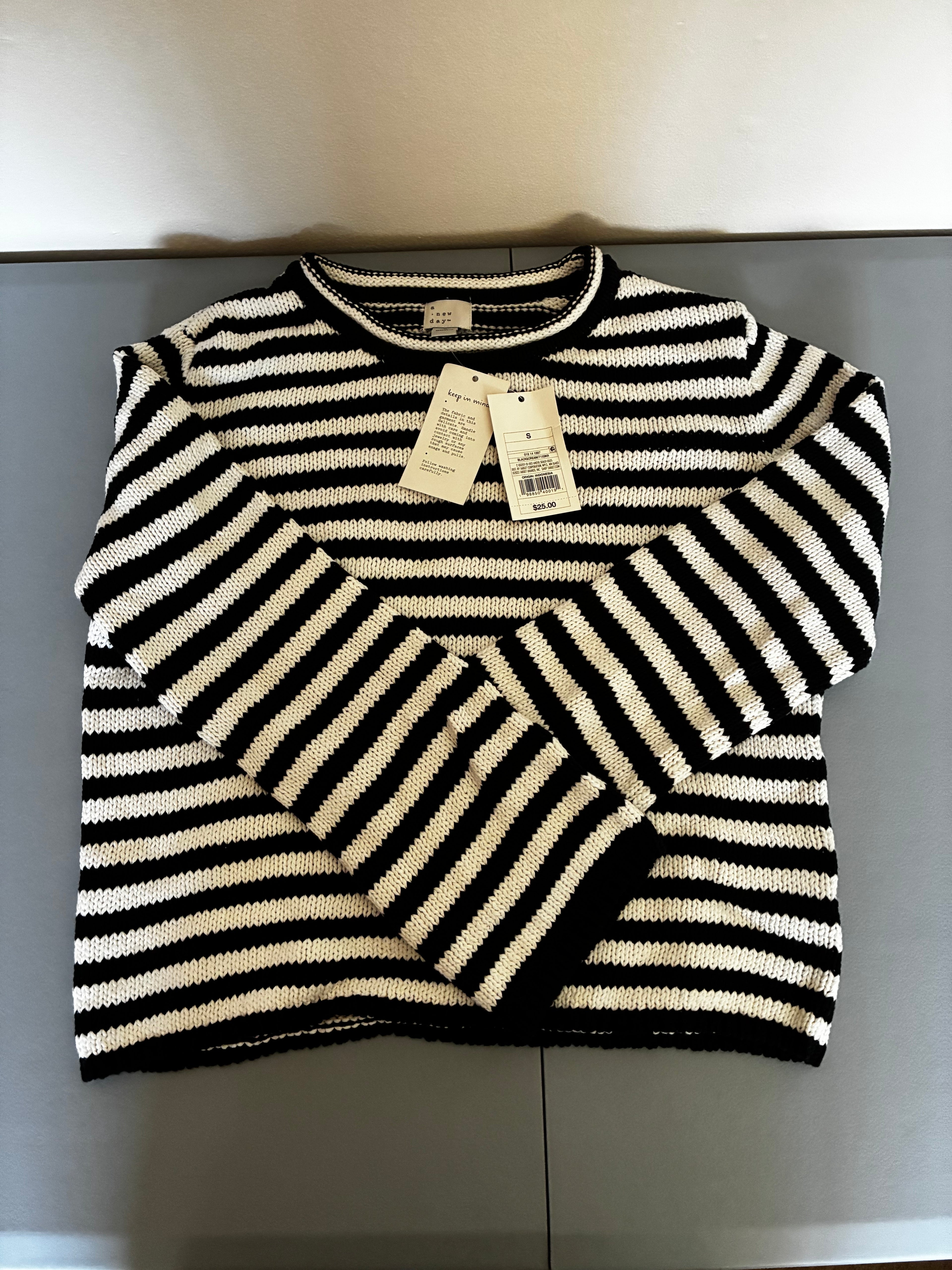 Women's Shrunken Crewneck Pullover Sweater - A New Day